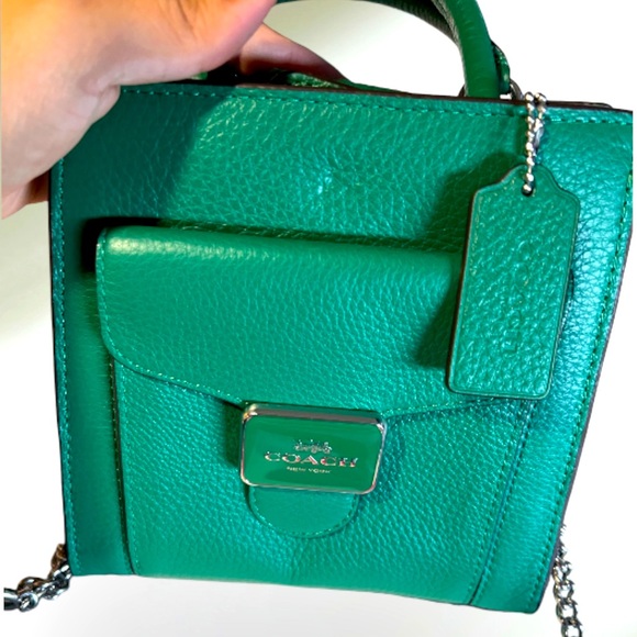 𐙚⋆˚✿˖° Coach Mini Pepper Crossbody 𐙚⋆˚✿˖° - Picture 4 of 4